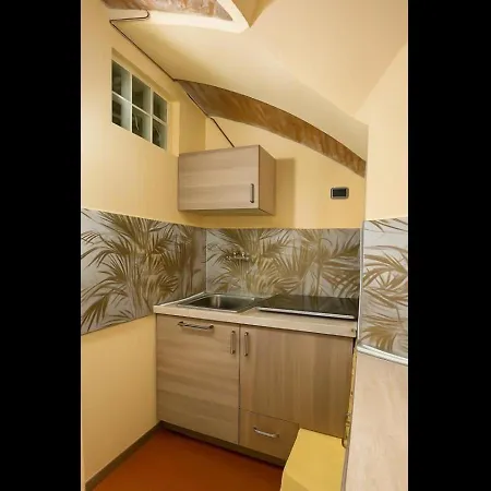 Cave House * 佛罗伦萨